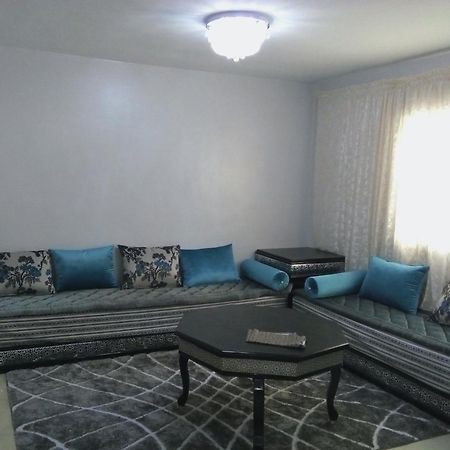 Appartement A Tanger Deux Chambres Екстериор снимка